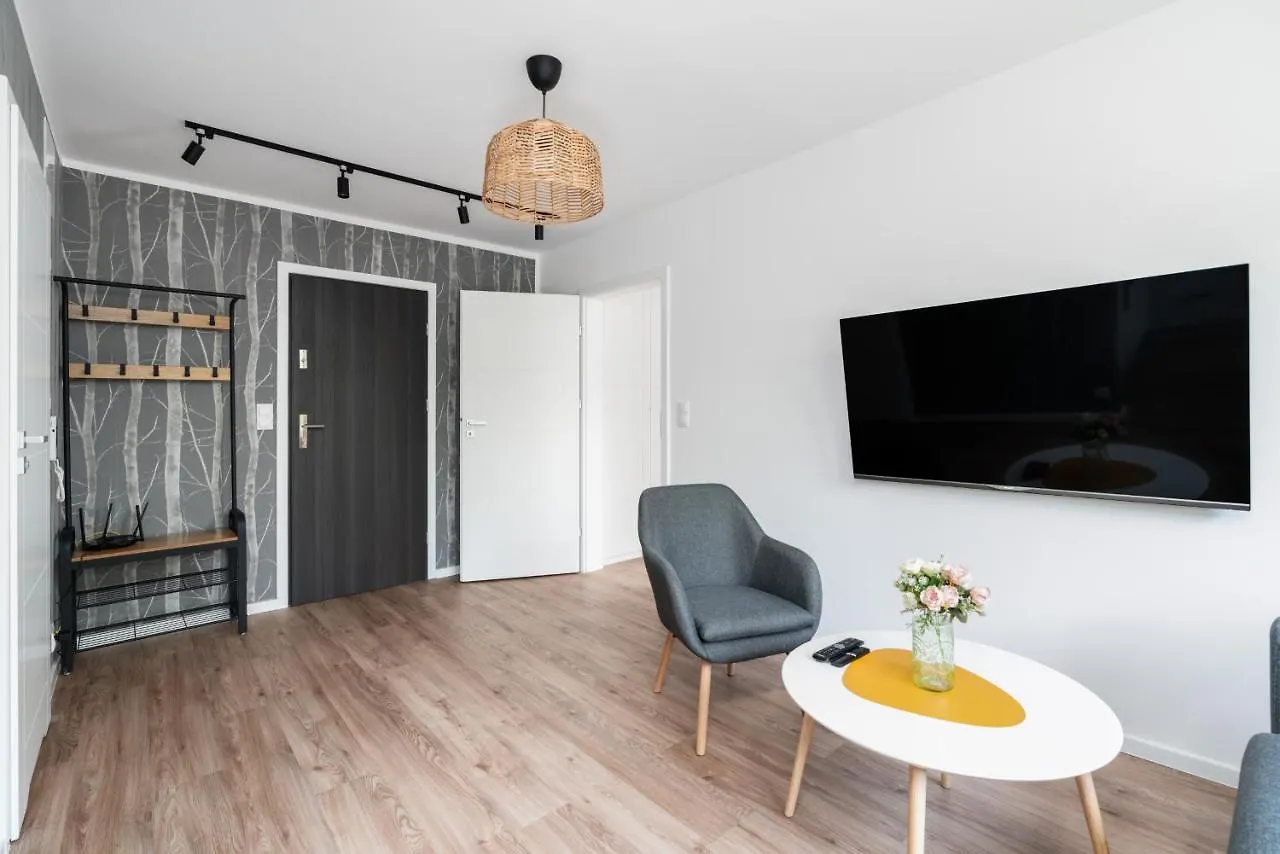 Green View Apartment With Balcony Winogrady By Noclegi Renters Poznań