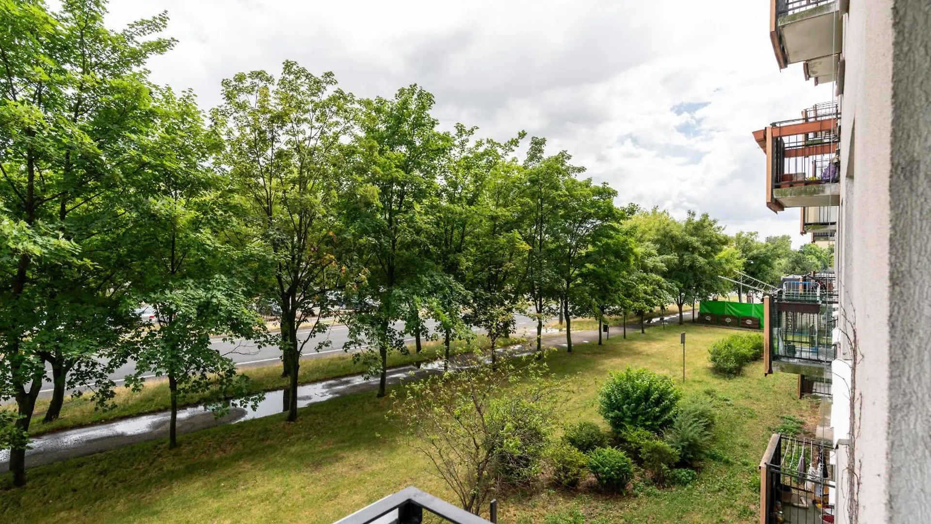 Green View Apartment With Balcony Winogrady By Noclegi Renters Poznań